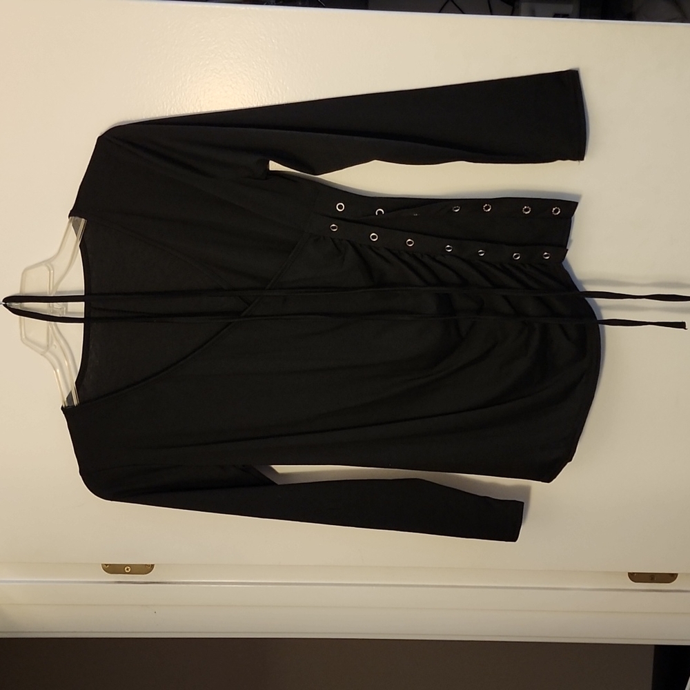 Large, Black, long sleeve, low vneck, side tie